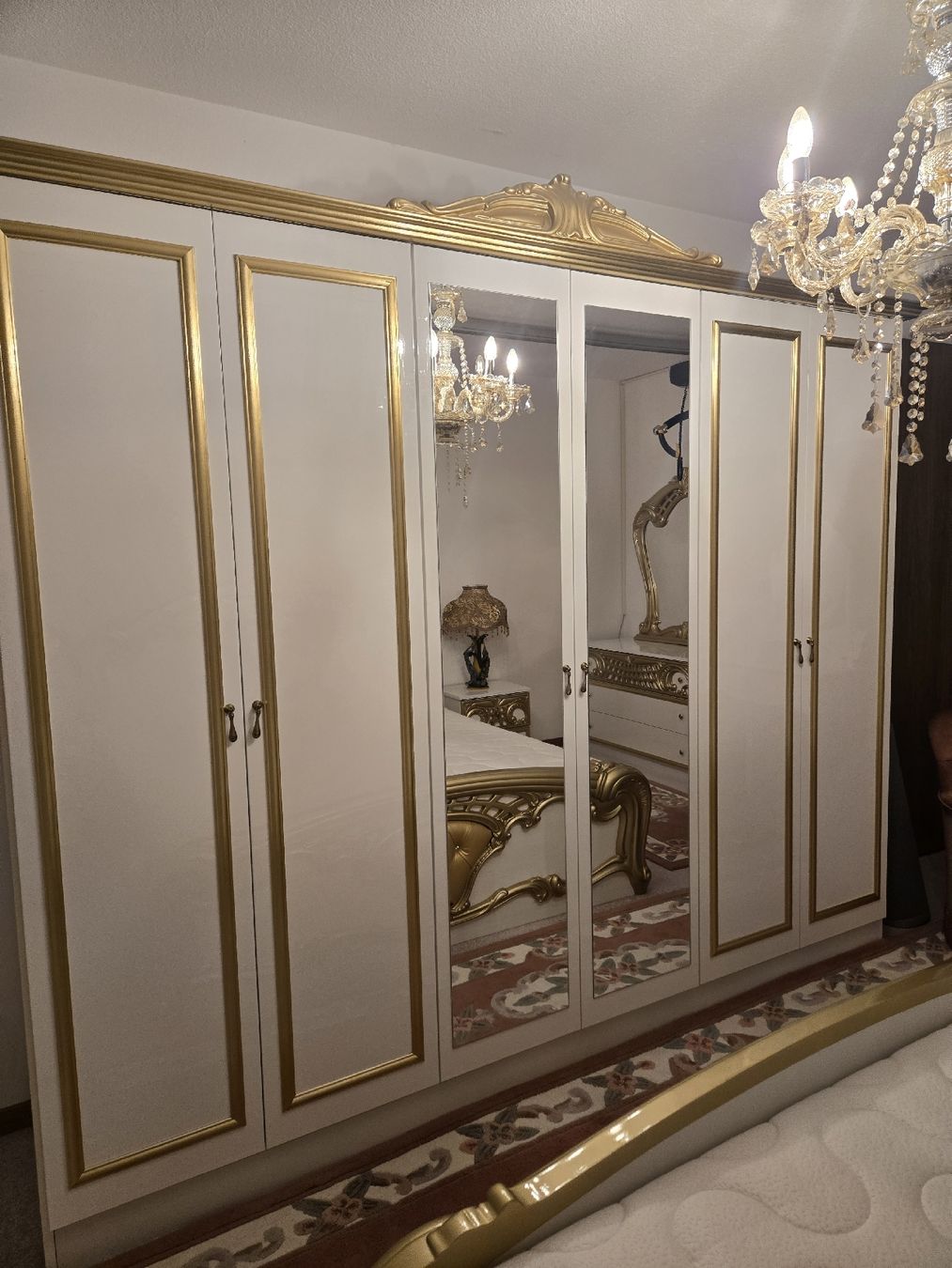 Betten: Schlafzimmer komplett.  – Gebraucht aus thun von Matina 4
