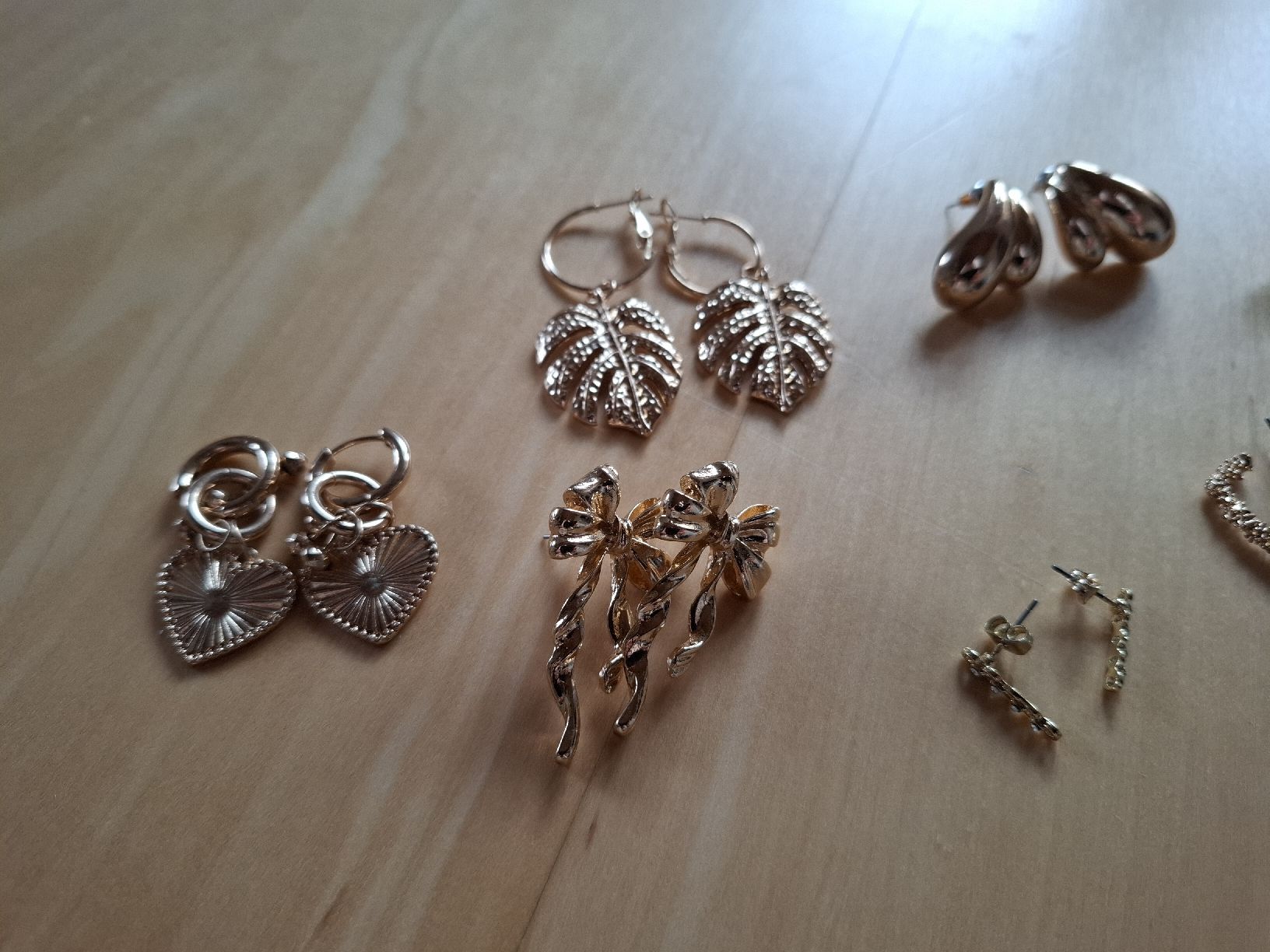 Ohrringe & -stecker: Ohrringe Set Goldfarben - wie neu!  – Neu (gemäss Beschreibung) aus Lütisburg von amerika123 1