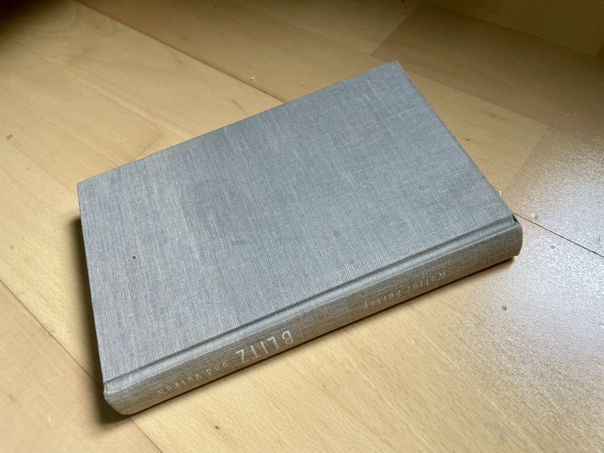 Bücher: Blitz Bücher, Band 1 und Band 4 – Gebraucht aus Turbenthal von rosen17 1