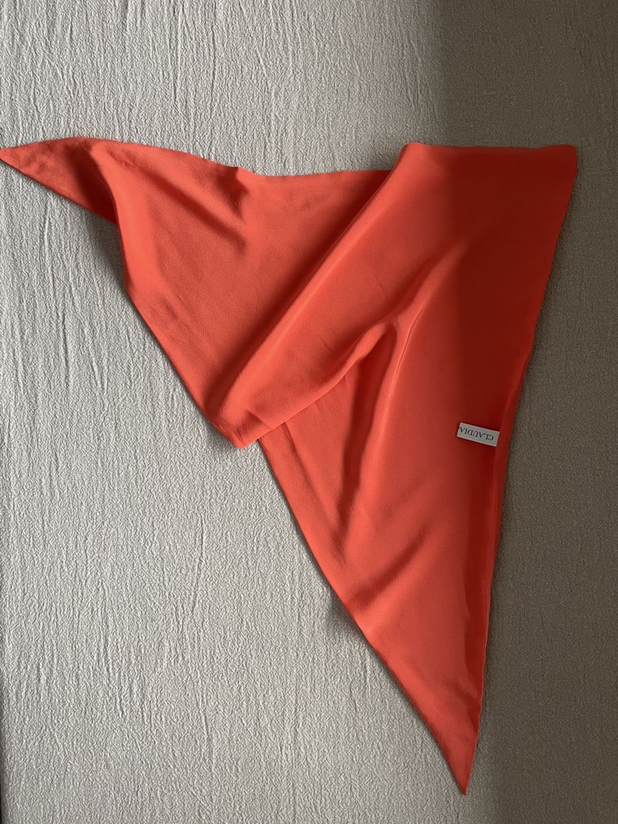 Foulard & Sciarpe: Silk Triangolo Claudia Bertini – Usato da Zürich venduto da ehupp 3