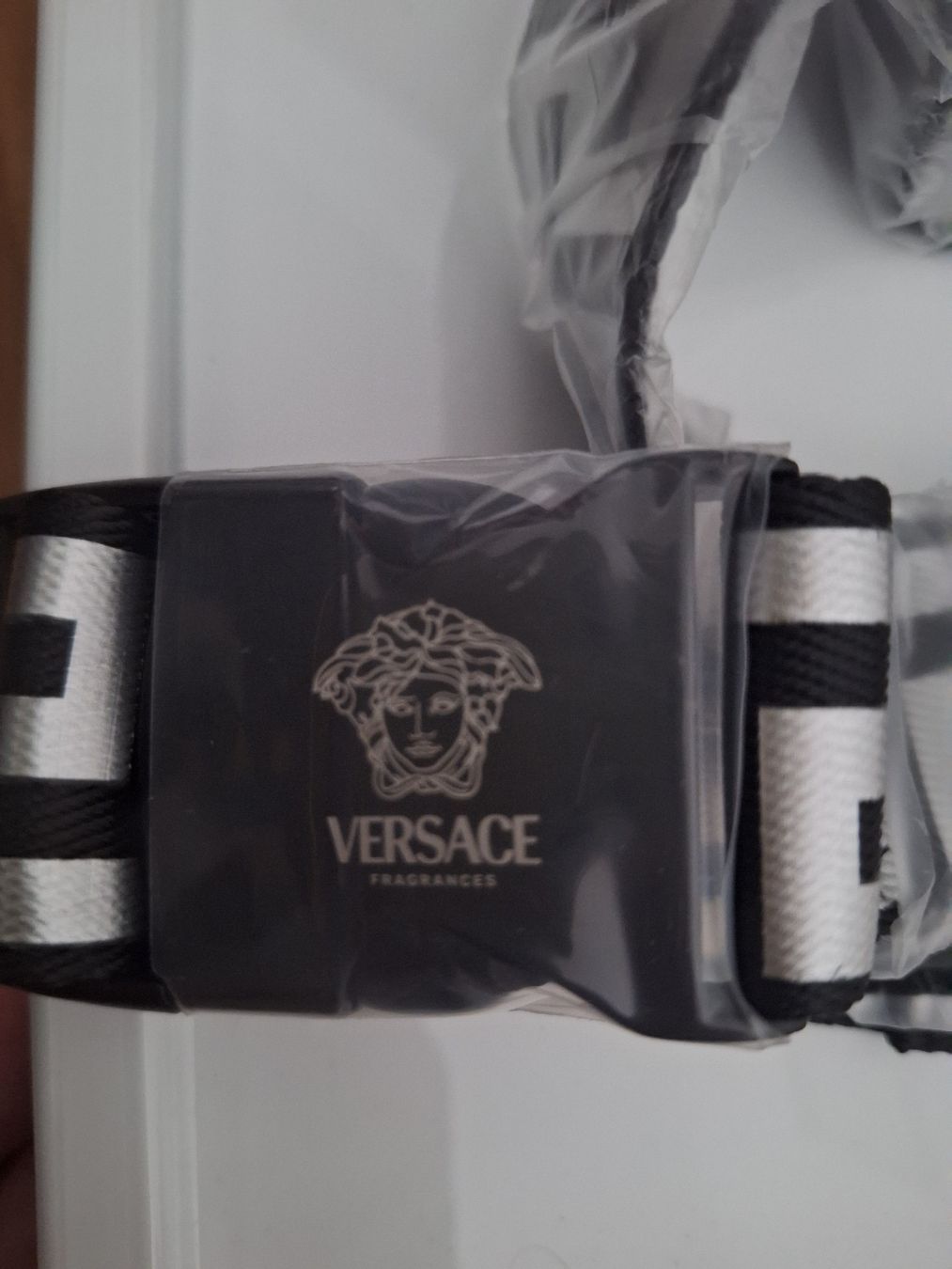 Versace Taschen für Damen: Versace Tasche – Neu und originalverpackt aus Mumpf von SwissDi 2