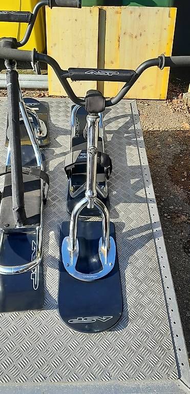 Autre: 2x snow scooter Schneetrotinet – D'occasion à Uetendorf par hof_2rmq 1