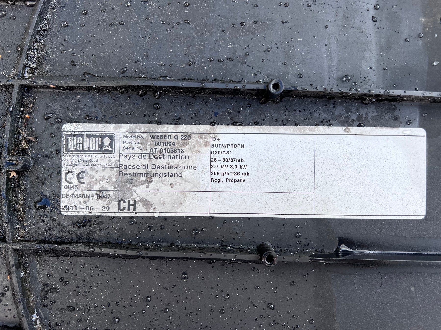 Griglie: Weber Q 220 Gasgrill mit Seitentischen – Usato da Bonstetten venduto da Cornelia7 5
