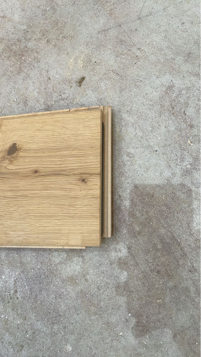 Articoli in legno: Echtholzparkett Eiche Rustikal - Jetzt zum Schnäppchenpreis – Nuovo e nell'imballaggio originale da Aarau Rohr venduto da Pascii234