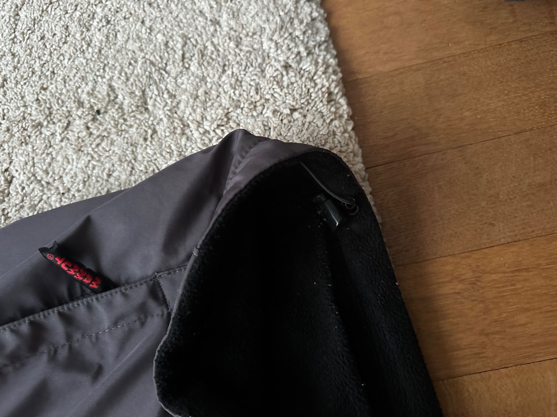 Mammut Giacche: Mammut Winter Jacke, Grösse L, Grau! – Usato da Basel venduto da olo..ir 4