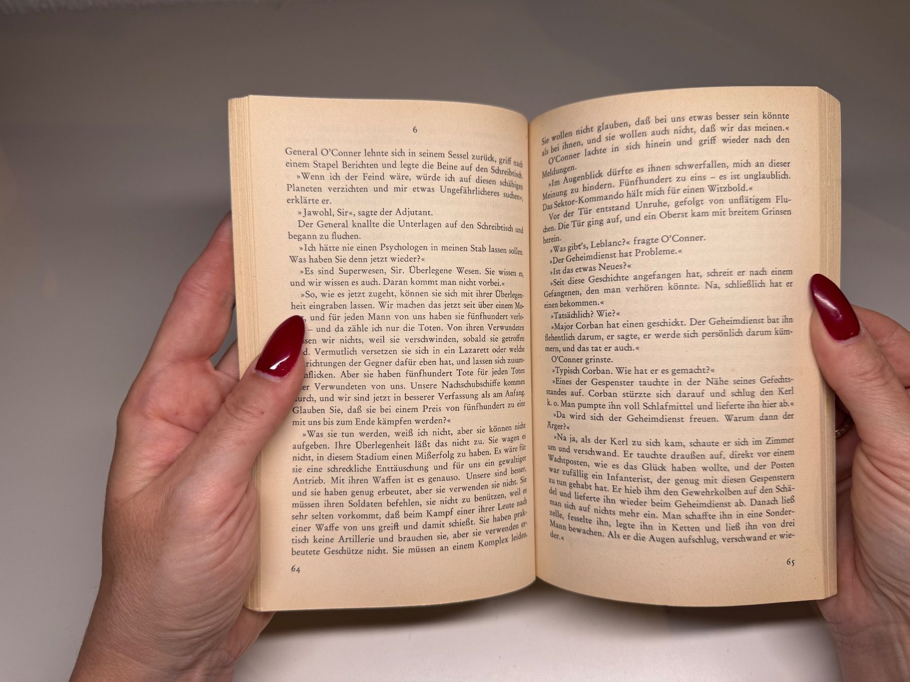 Libri: ROMAN: Lloyd Biggle, Invasion der Supermenschen – Usato da Grosswangen venduto da Deutsche_Romane 5