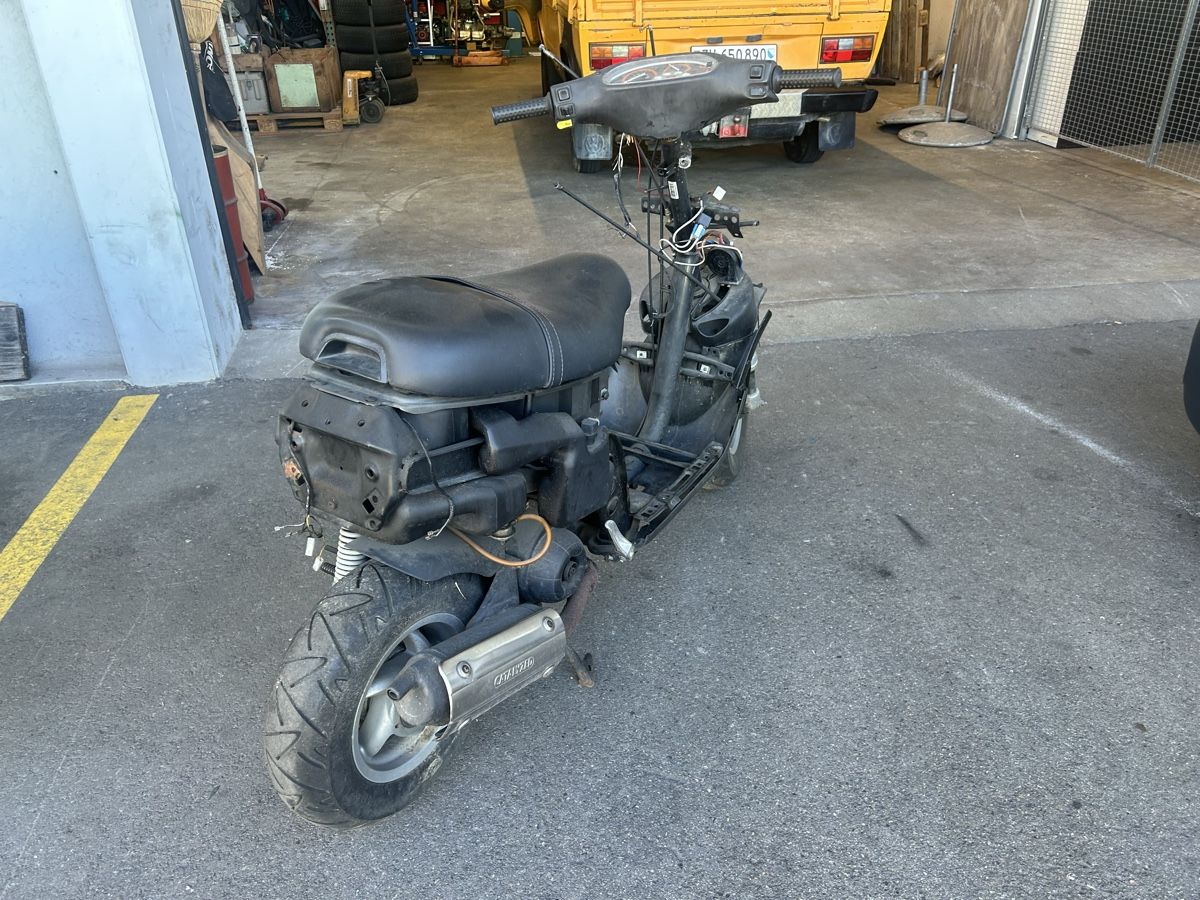 Piaggio Scooter: Piaggio Typoon 50 – Difettoso da Wallisellen venduto da DCNS 1