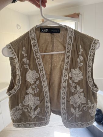 Zara Beige/Olive Embroidered Vest Summer Style Size M