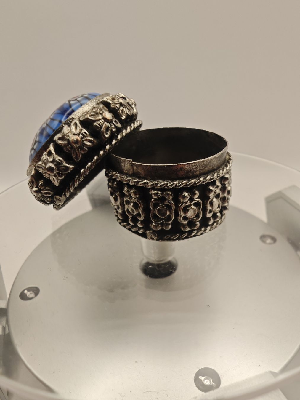 Tutte le decorazioni: Silber Dose, Türkei – Usato da Ottikon venduto da Kolibri-81 4