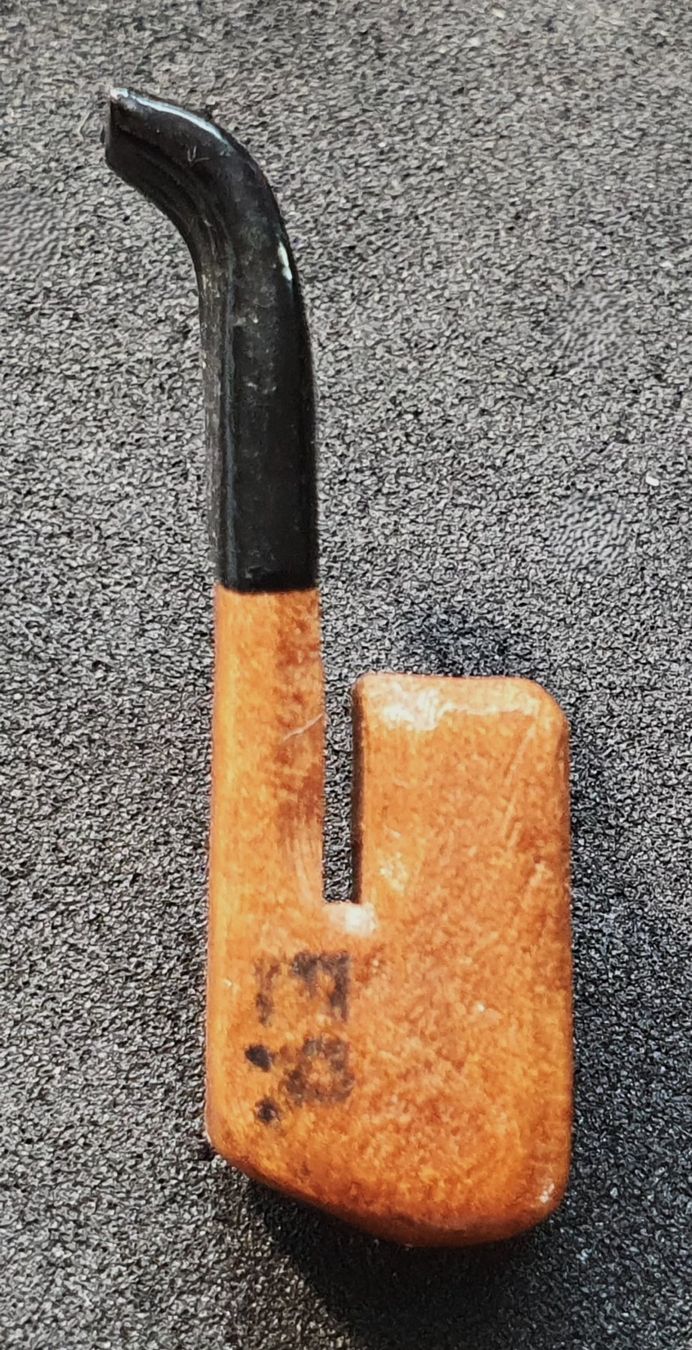 Pipe & Accessori: W355 - Pin ER Holz Tabak Pfeife Tabakpfeife – Usato da Reinach BL venduto da Boston-Verkauf