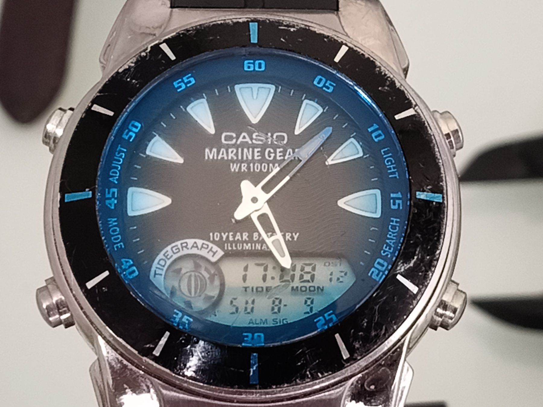 Casio Orologi: Casio "Marine Gear"-Twotimer Quarzuhr, läuft – Usato da Glattbrugg venduto da tarnkappenbomber 2