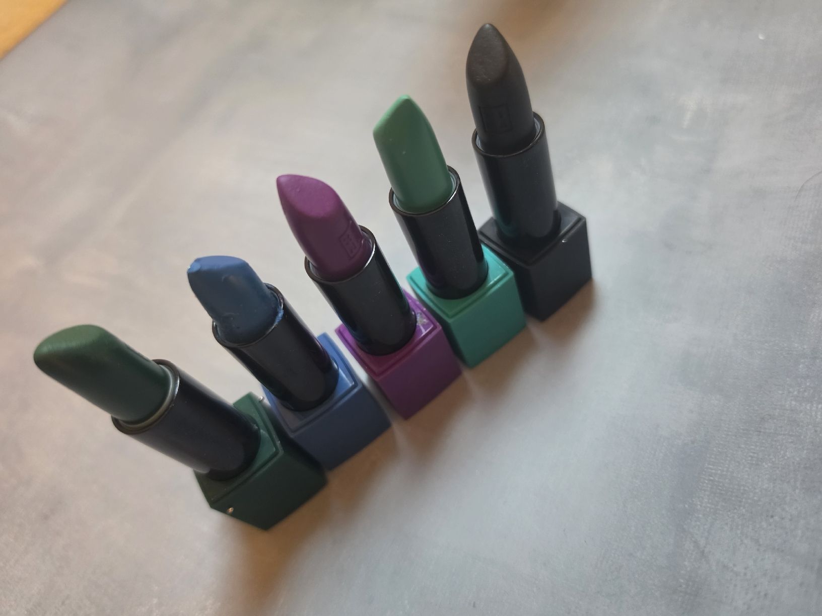 Make-up: 3Ina Lipstick, Diverse Farben – Gebraucht aus Uster von mikedizzy84 1