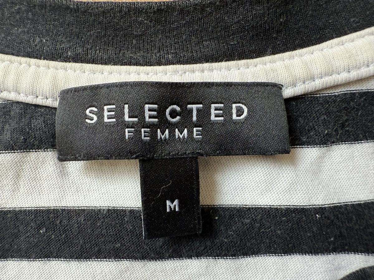 Selected T-shirt: T-shirt noir/blanc rayé Selected, t.38/M – Usato da Tavannes venduto da Thriftshop 2