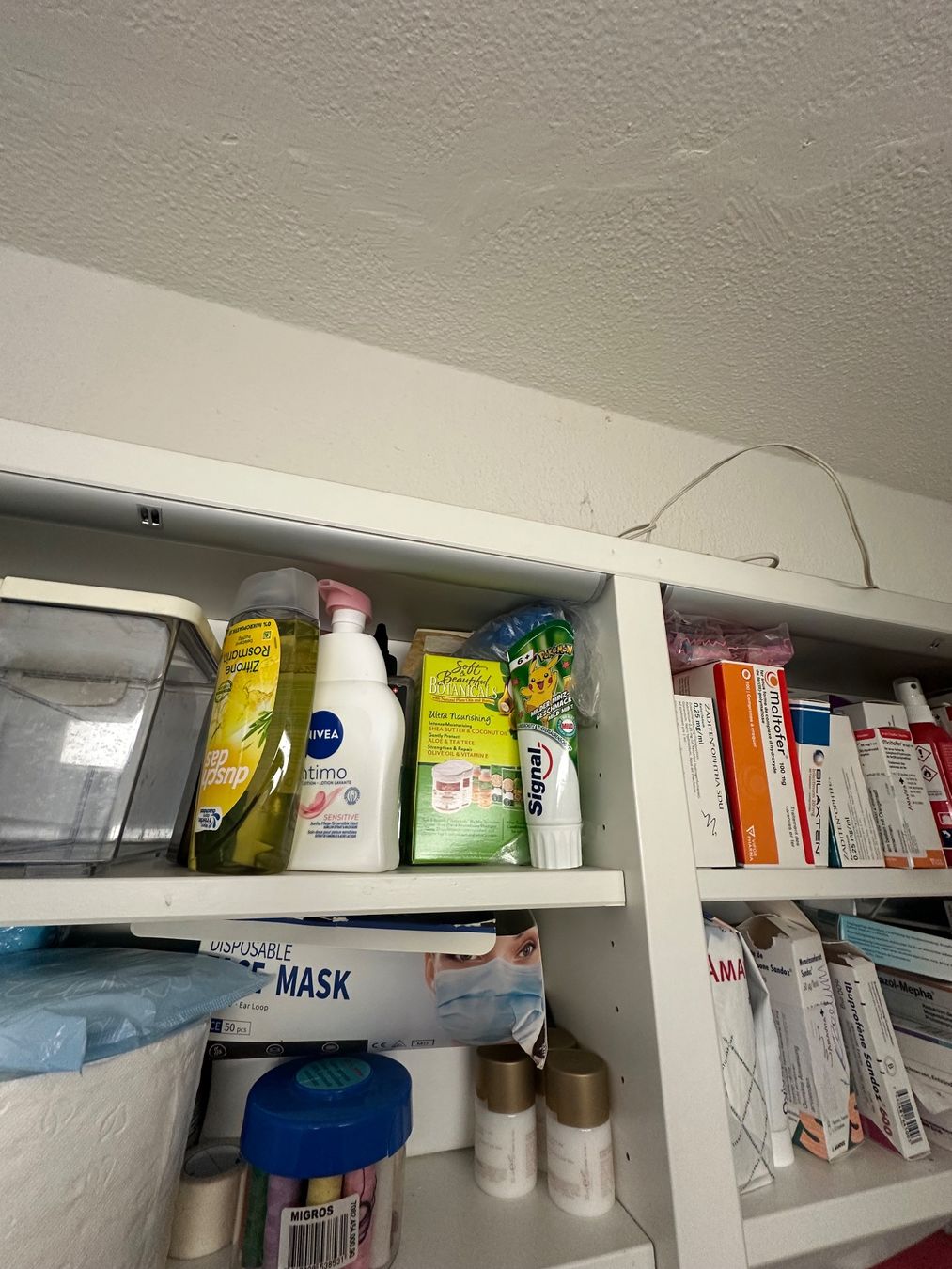 Armadietti a specchio: Kosmetik Schrank mit LED Licht – Usato da Zürich venduto da ERLM1625 1