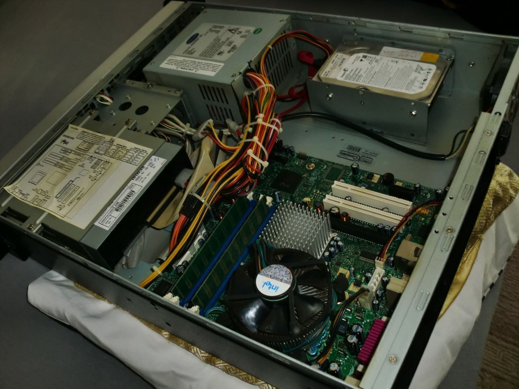 PC: Server PC Rarität mit Windows xp Proff – Usato da wila venduto da audi48 2