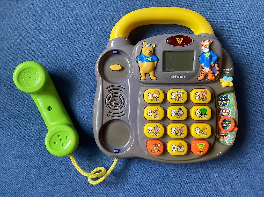 Giocattoli: Téléphone Winnie l'ourson VTech – Usato da Gümmenen venduto da fpo_6jgn 1