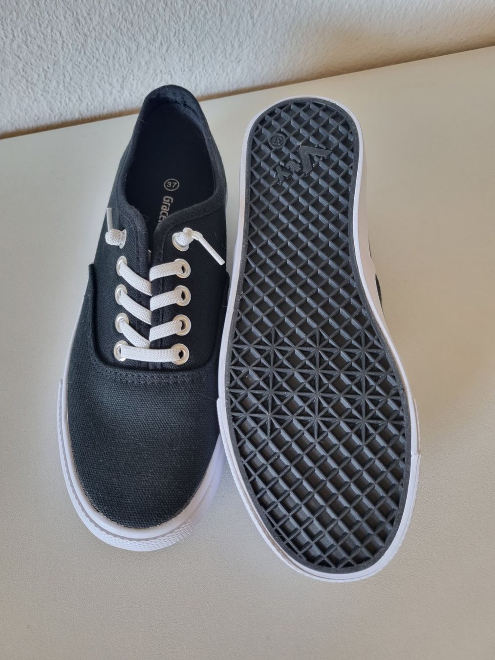 Scarpe da donna: Vty Slip-Ons Gr 37 NEU – Nuovo e nell'imballaggio originale da Frauenfeld venduto da Tausret 1