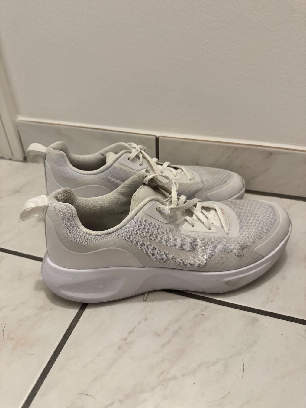 Nike Herrenschuhe: Nike 41 – Gebraucht aus Porza von kaj_d5q7