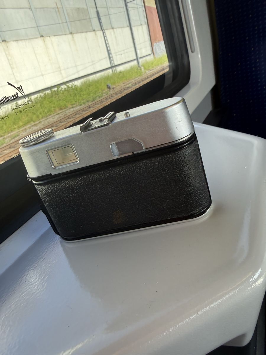 Voigtländer Fotocamera: voigtländer vitoret anticke kamera – Usato da Hünenberg See venduto da Dehlucaaa 4