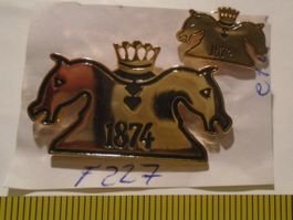 2 ver Pins Kl.&Gr. Pferd mit Krone (D220)