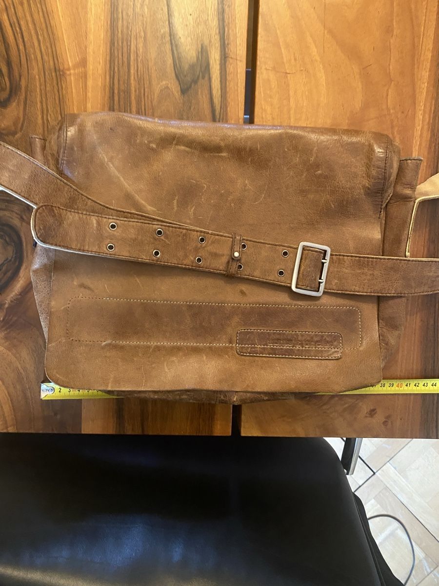 Aunts & Uncles Taschen: Braune Ledertasche von  Aunts & Uncles – Gebraucht aus Bern von paultschur11 2