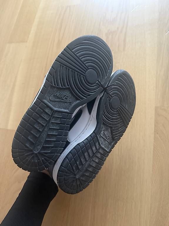 Damenschuhe: Nike Sneskers Gr.39 – Gebraucht aus Fribourg von jan_jgw6 3