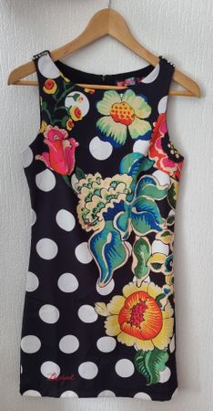 Robe Desigual, taille 36, motife floral - État impeccable!