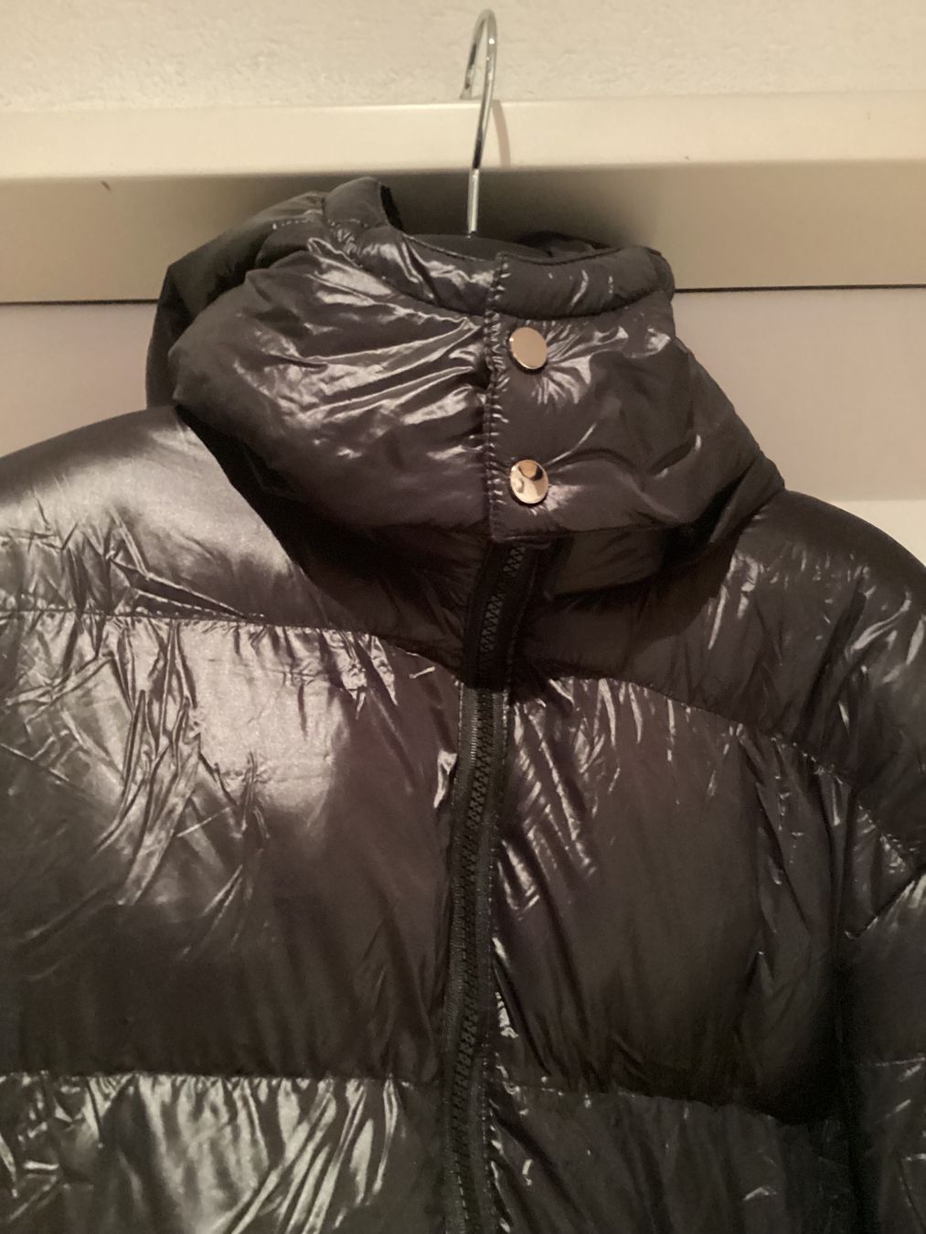 Jacken: Schwarze Puffer Winter Jacke Gr L Glänzend – Gebraucht aus Schleitheim von Pi3.14 2