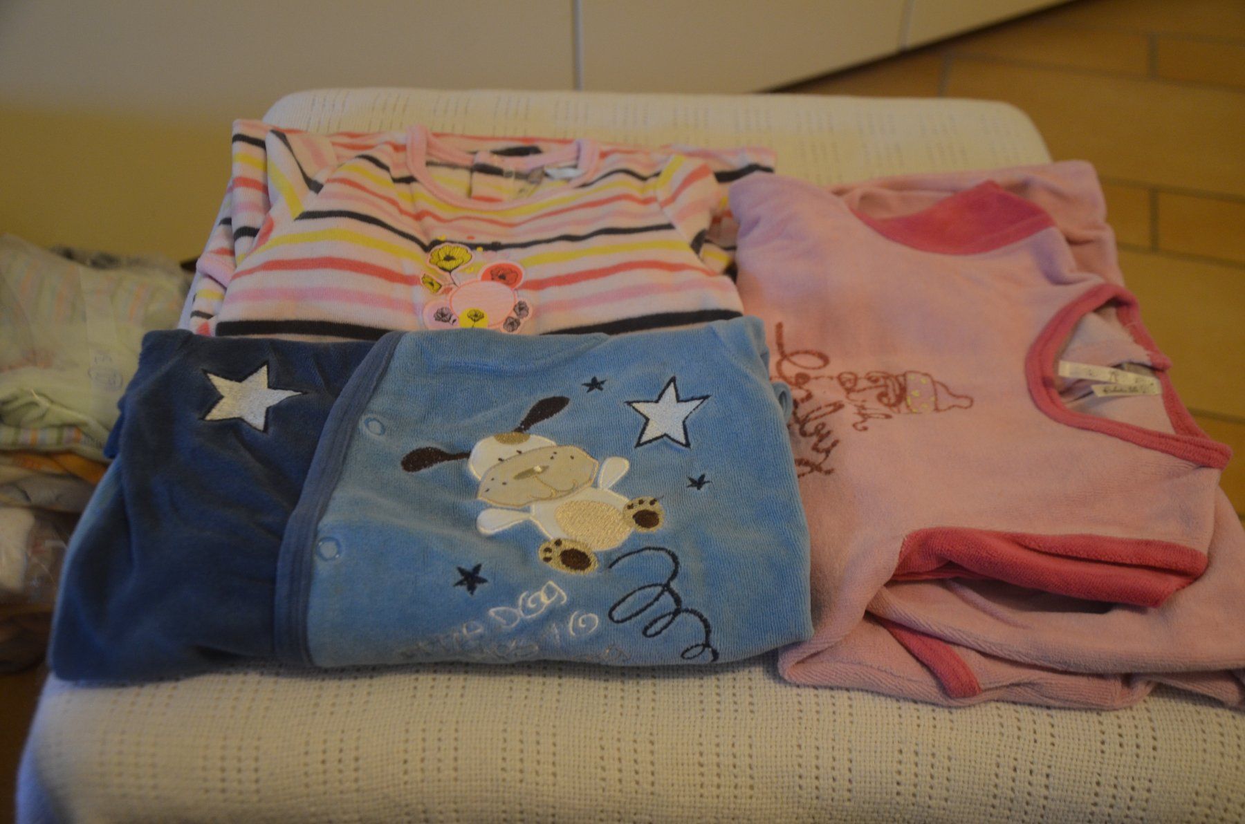 Pyjamas & Ähnliches: TAILLE 74 - 3 PIJAMA – Gebraucht aus Chiasso von Dolly015