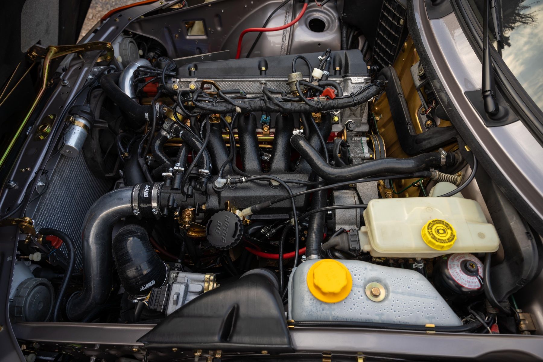 Saab Automobili: 1993 SAAB 900 Turbo-s 2.0L 16v – Usato da Fenil-sur-Corsier venduto da HEMIsphere_Garage 8