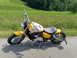 Verkaufe eine Honda VT 1100 C2 Shadow