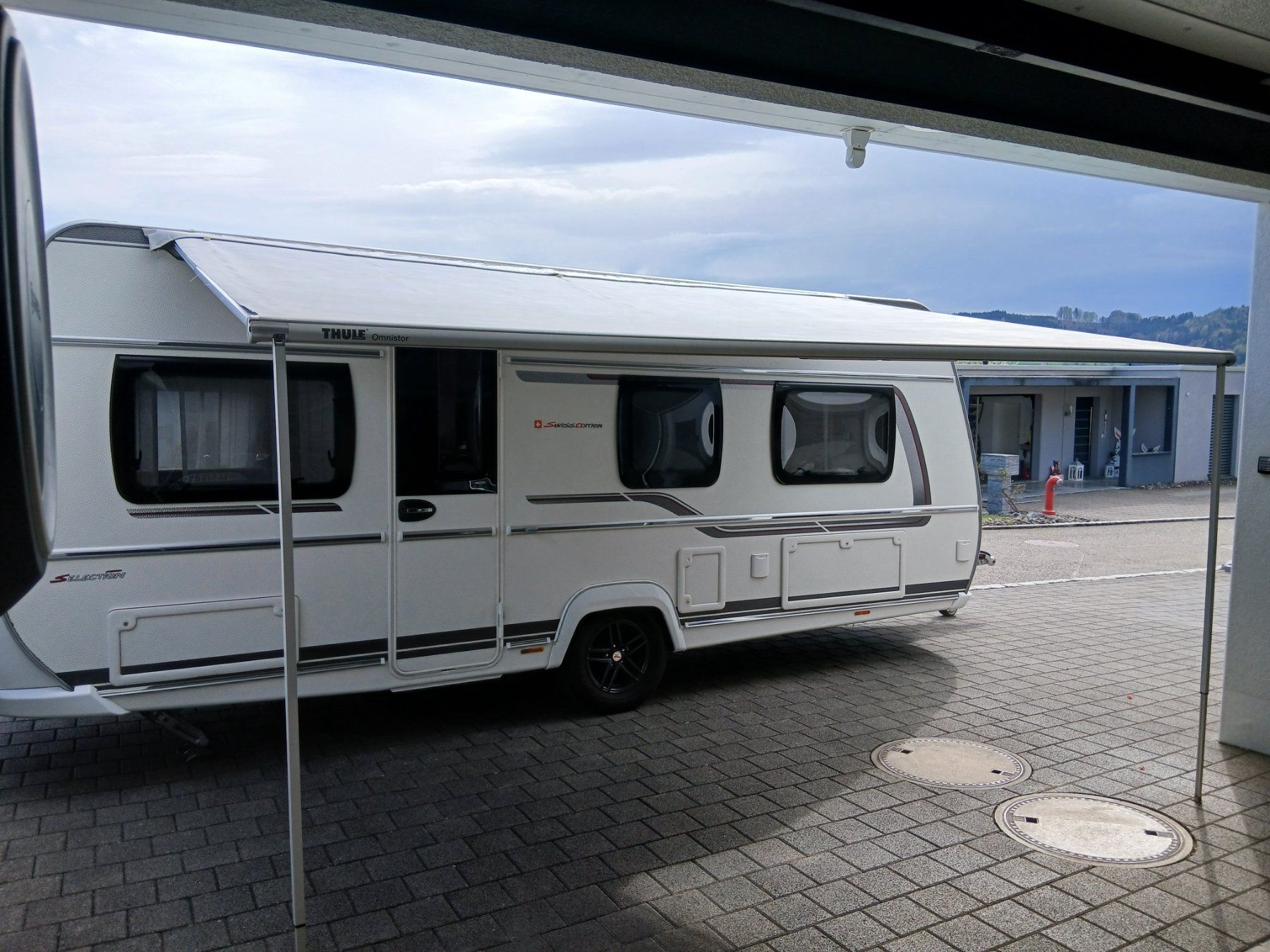 Thule Tende da sole: Thule Ommnistore 1200 400cm – Usato da Zetzwil venduto da CH-E