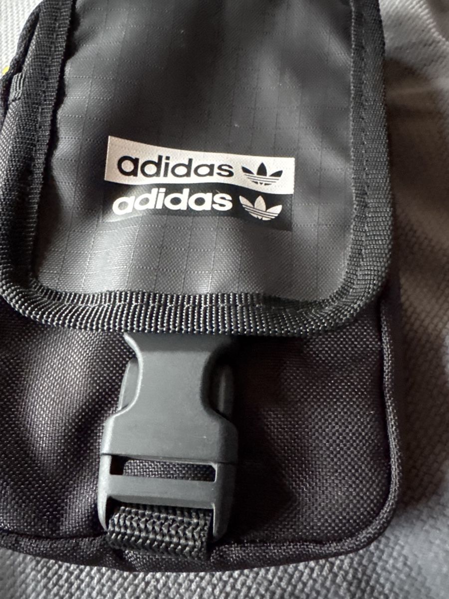 Adidas Borse: Adidas Umhängetasche/Handytasche  Neu – Nuovo (secondo la descrizione) da Vezia venduto da sidu03 4