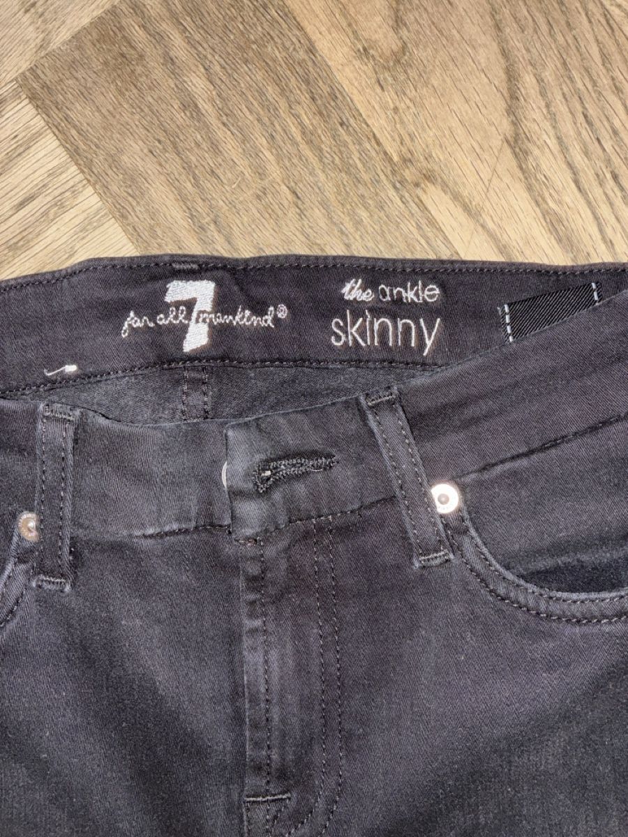 Mankind Jeans: 7 for all Mankind Skinny Size 25 – Gebraucht aus Zürich von Dsire 1