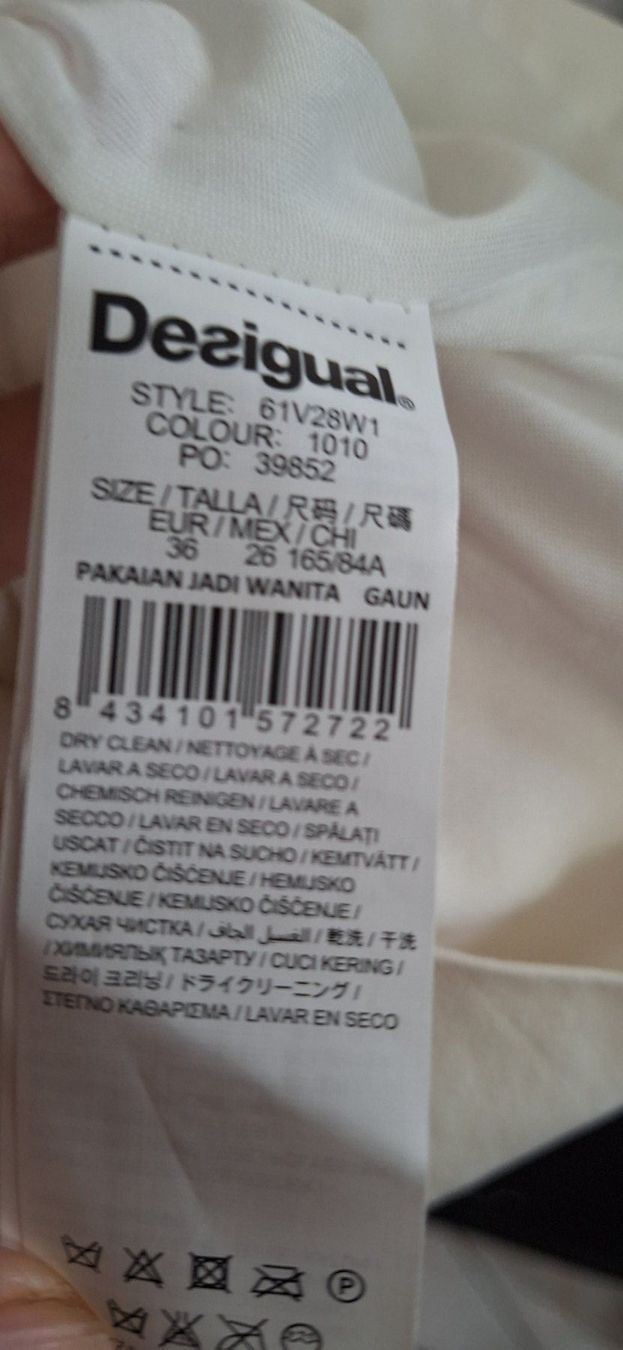 Desigual Kleider: Robe Desigual 38 – Gebraucht aus St-Triphon von Jldr0 3
