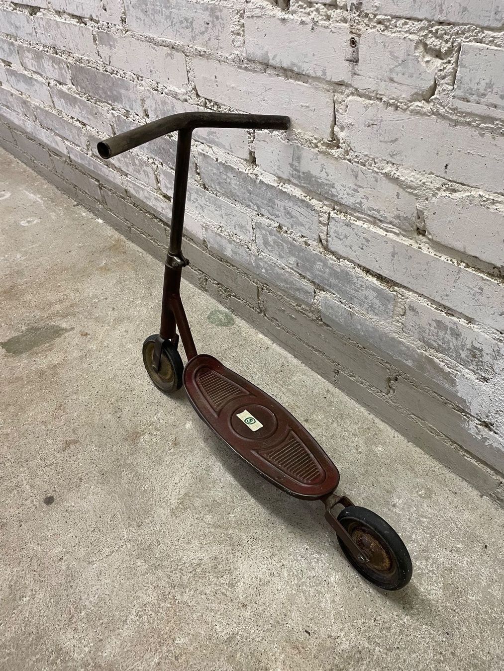 Fahrzeuge für Kinder: altes Trottinett aus Metall – Gebraucht aus Neunkirch von autoscooter57 1