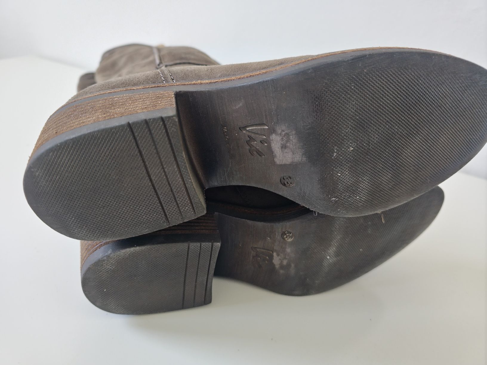 Vic Matié Herrenschuhe: Vic Matie Wildleder Stiefel Gr. 38 – Neu (gemäss Beschreibung) aus Luzern von TausendD 4