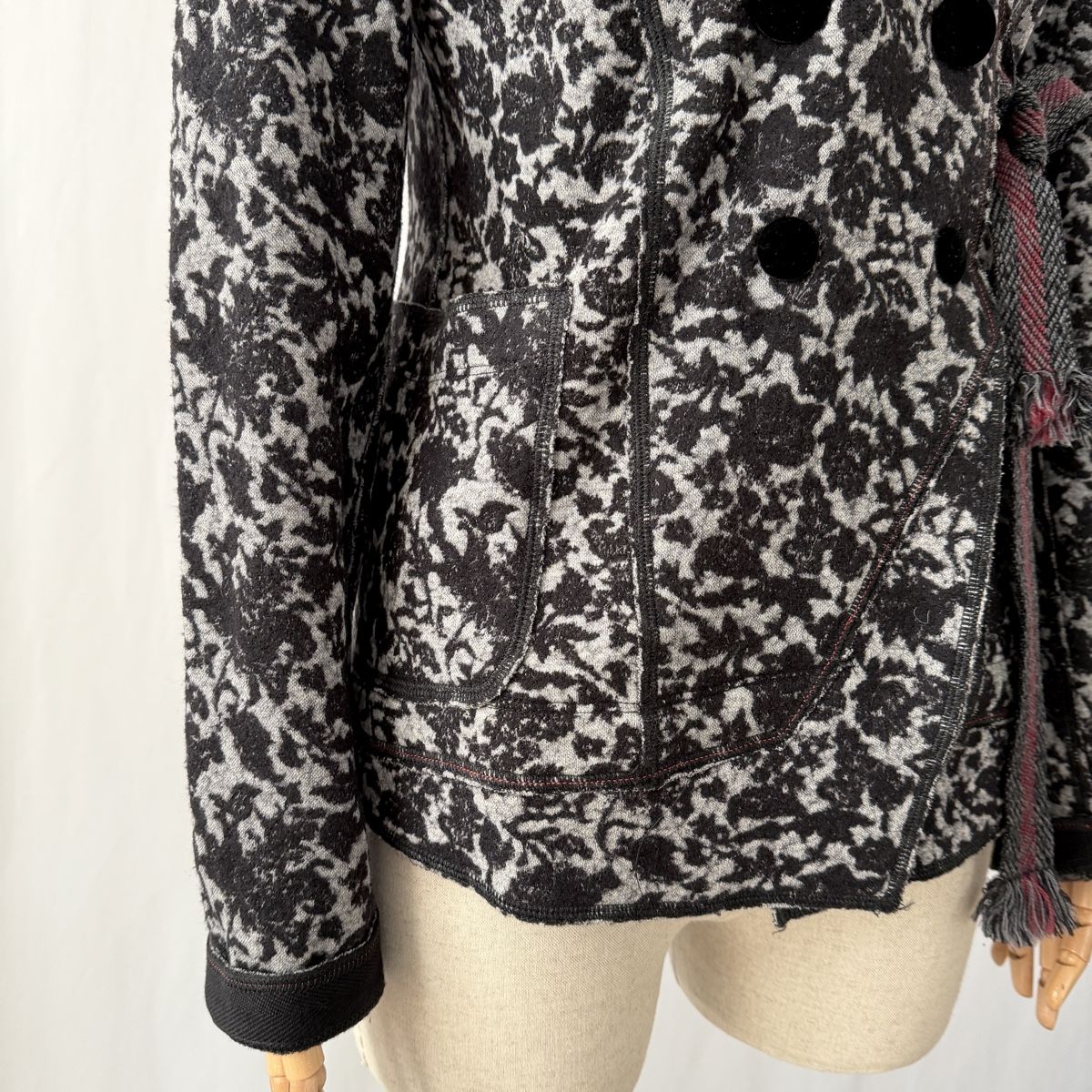 High Giacche: HIGH Everyday Couture Jacket – Nuovo (secondo la descrizione) da Emmen venduto da Colette-Juliette 3