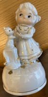 Sammel-Dekofigur Mädchen mit Katze, Vintage Zustand top!