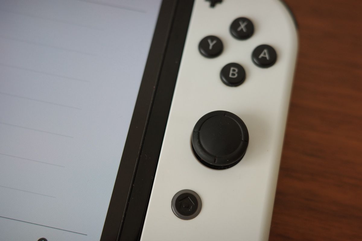Nintendo Console: Nintendo Switch OLED – Neuwertiger Zustand – Usato da Kloten venduto da SpaceInvader 2