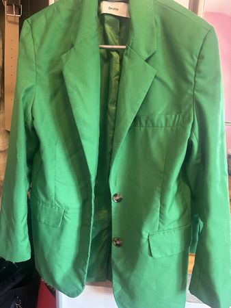 Blazer vert Bershka T38 excellent état pour le printemps/été