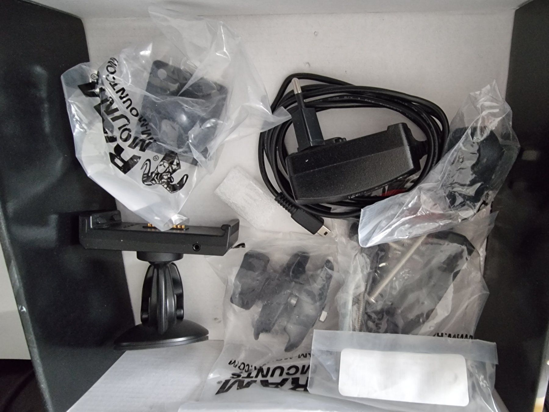 Garmin Navigationsgeräte: Garmin Zumo 660 Komplett Set – Gebraucht aus Belp von  5