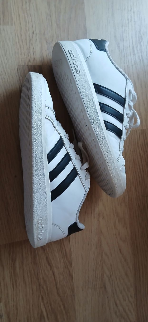 Adidas Chaussures hommes: baskets Adidas,chaussures – D'occasion à Montcherand par petiteoune75 3