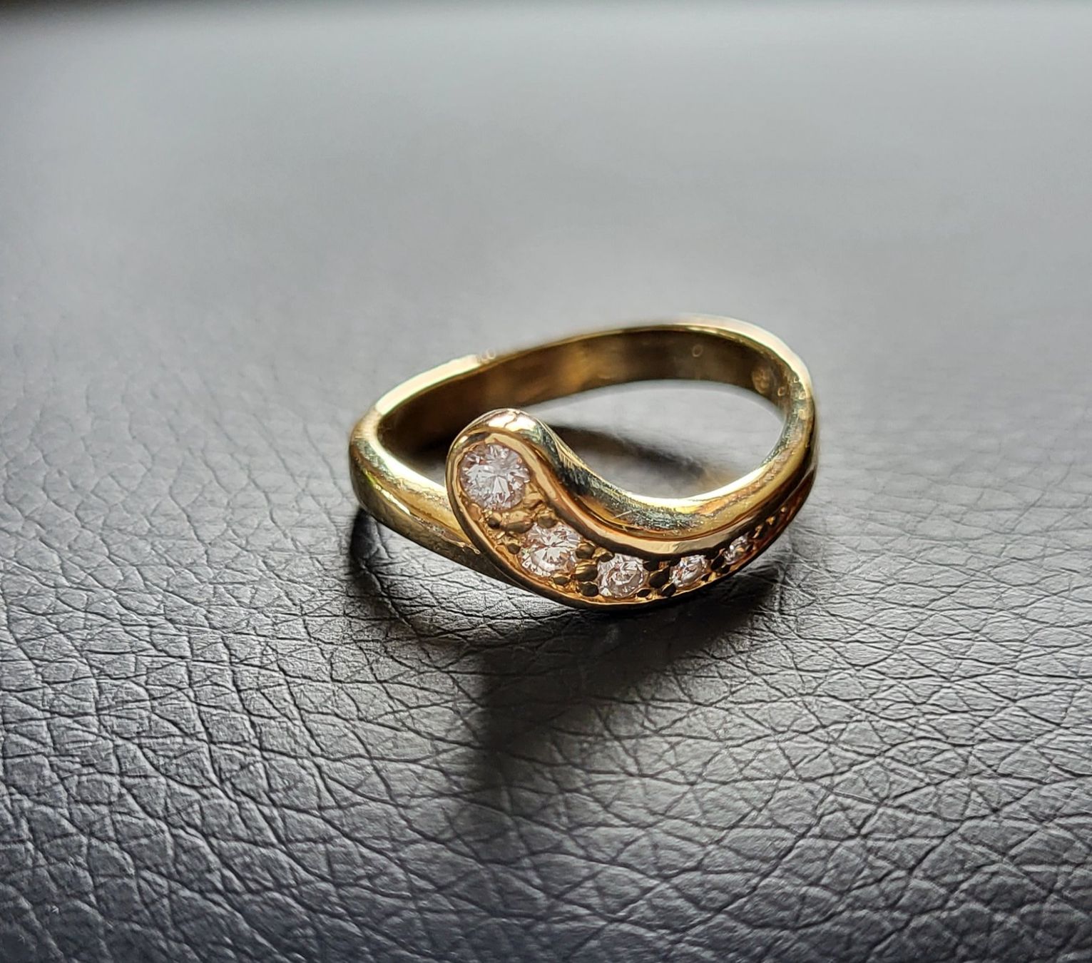 Anelli: Gold 750 Ring Mit Brillanten – Usato da Wald ZH venduto da Dasilver 8