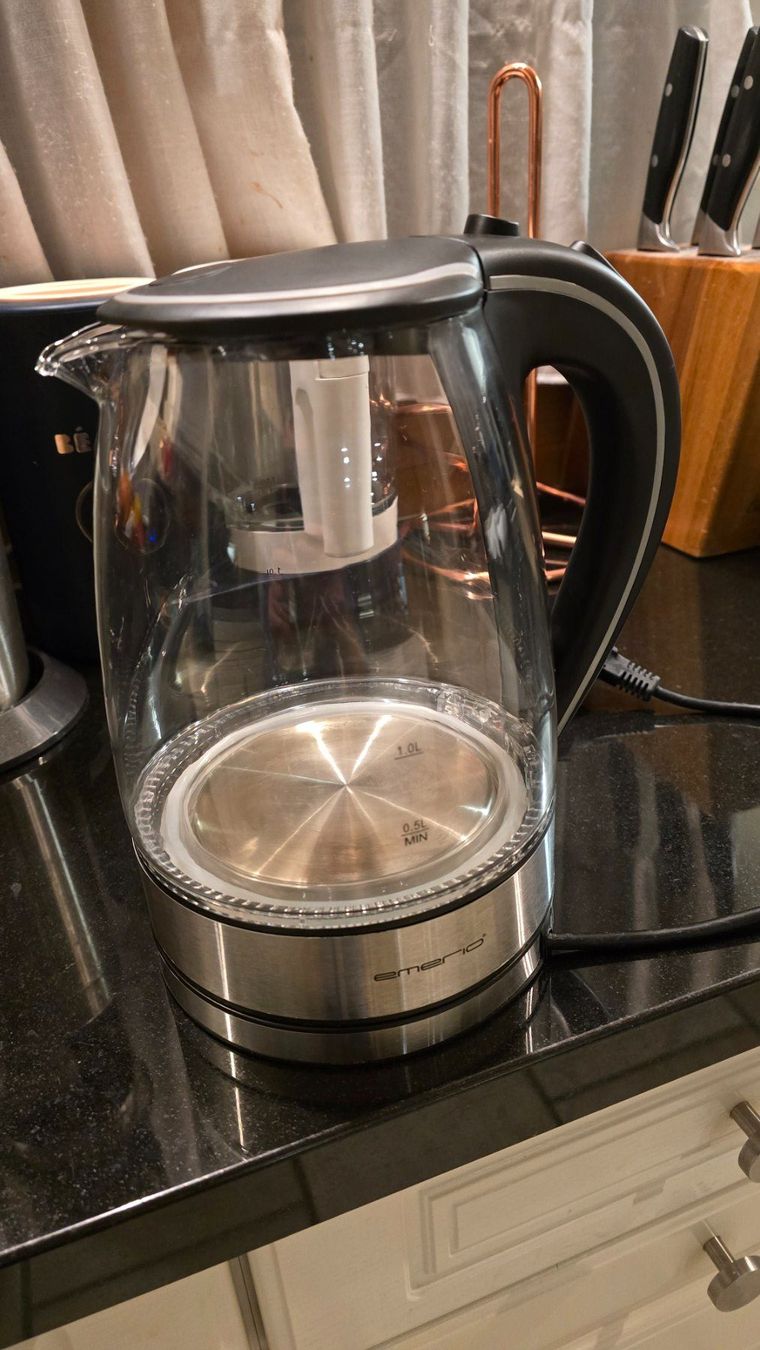 Wasserkocher: Electric kettle, see-through with blue LED – Gebraucht aus Horgen von Dimi00