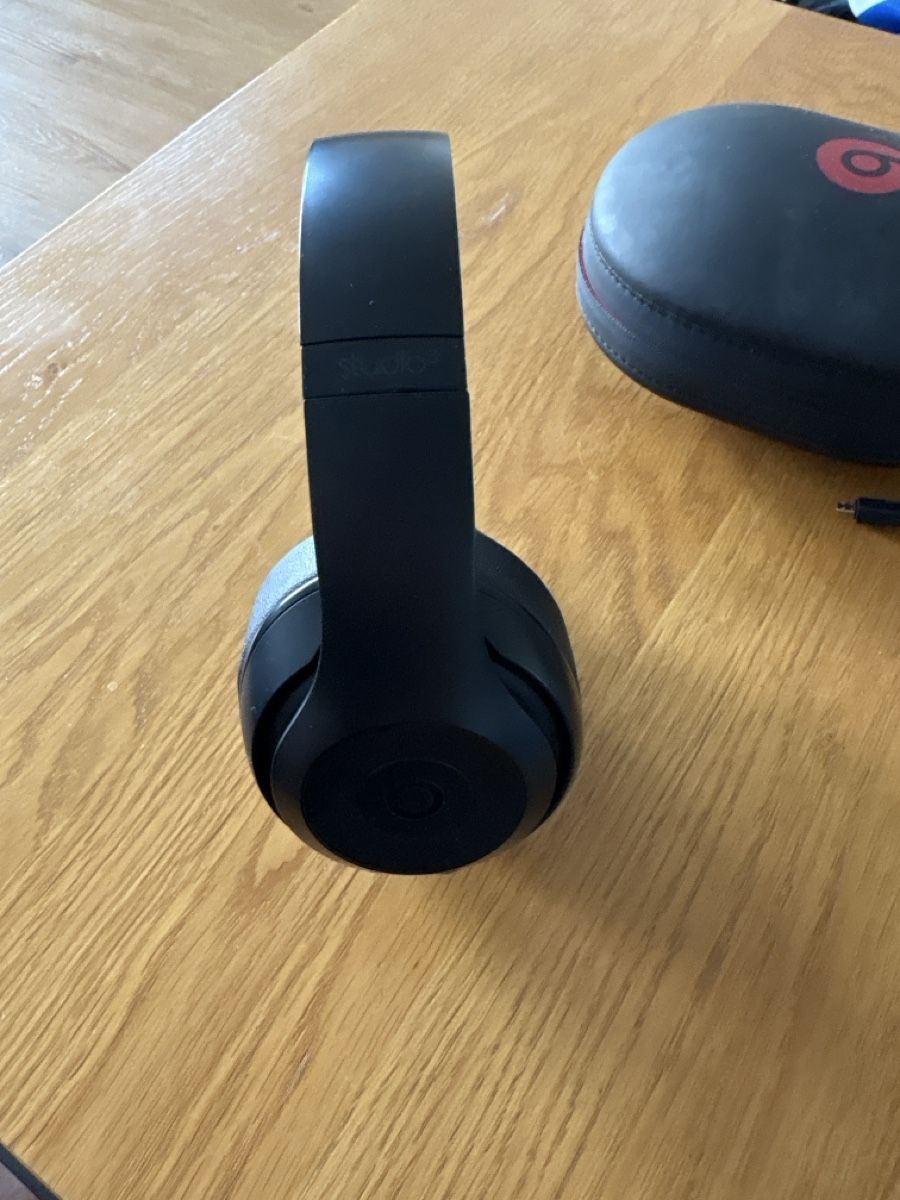 Beats Cuffie: Beats Studio3 Wireless Headphones Matte Black w/ Case - Grea – Usato da Wallisellen venduto da nadxine.g56