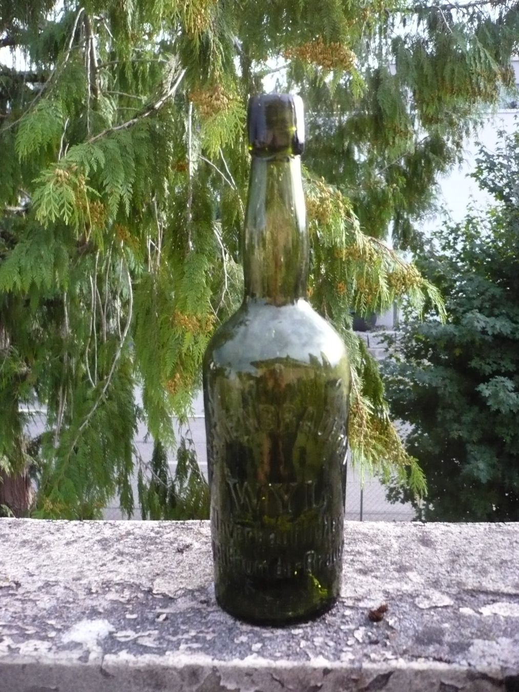 Verres, cruches & bouteilles: Bierflasche  ACTIENBRAUEREI WYL – D'occasion à Biberist par Urmel