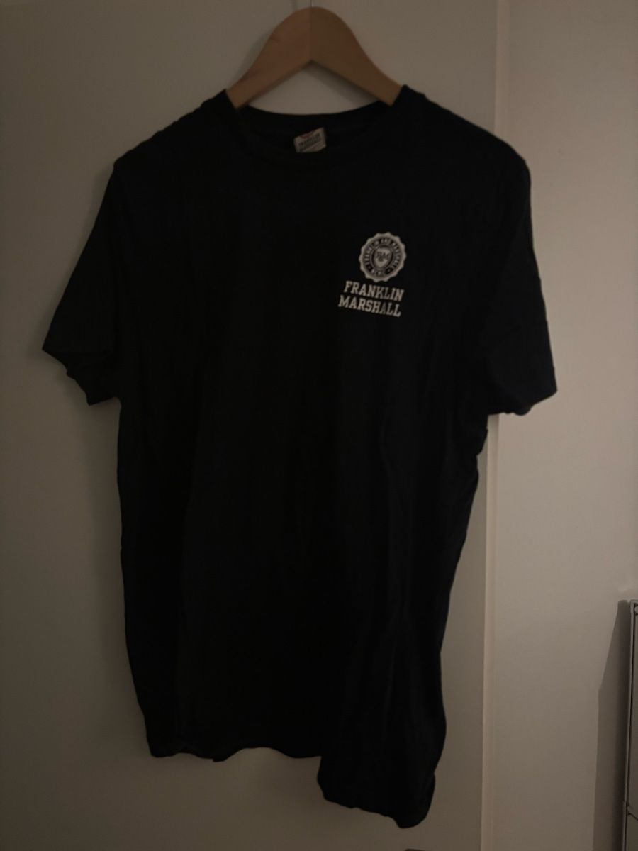 T-shirt: Franklin Marshall T-Shirt Schwarz, Grösse S – Nuovo (secondo la descrizione) da Kehrsatz venduto da ale_zpc6 2