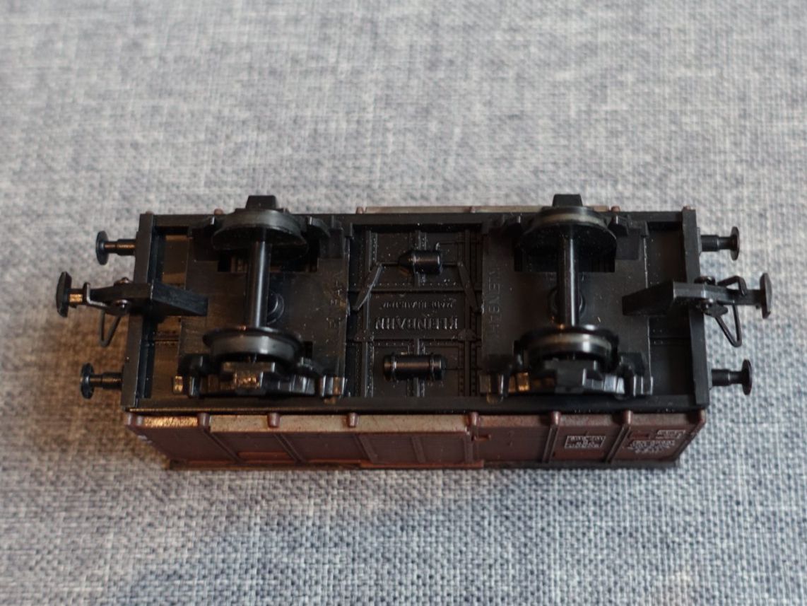 Kleinbahn Modellini di ferrovie: KLEINBAHN No. 331 ÖBB gedeckter Güterwagen, HO – Usato da Wallbach venduto da Sarrows 3