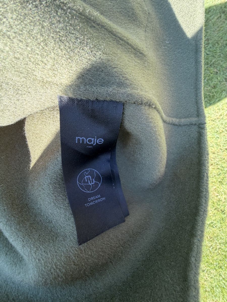 Maje Giacche: Maje Button-Embellished Wool Jacke – Nuovo (secondo la descrizione) da Küsnacht ZH venduto da lyd_8mmf 5